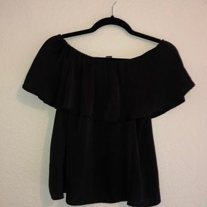 Forever 21: Black Off the Shoulder Top